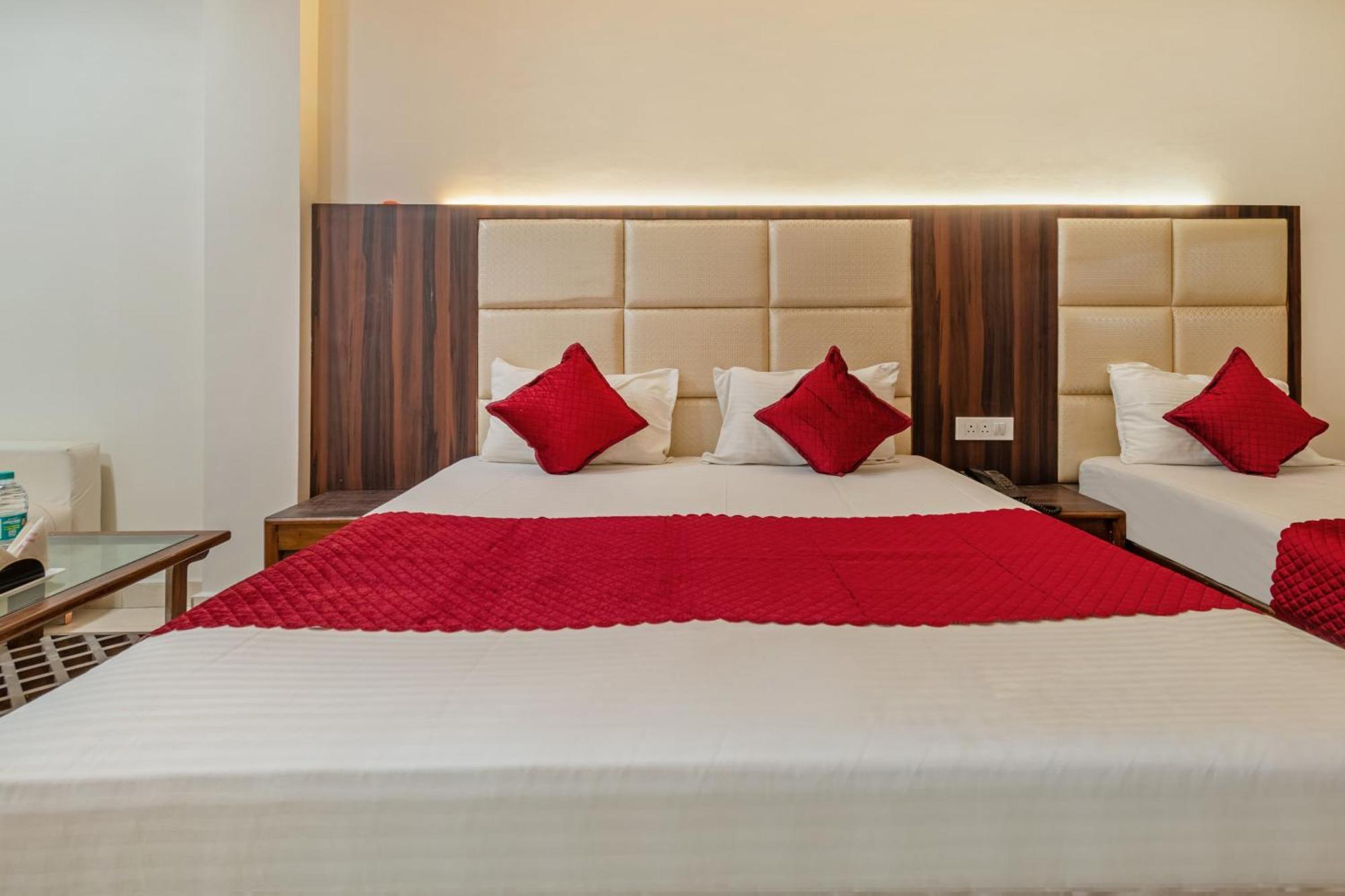 Hotel South Indian Delhi  Eksteriør billede
