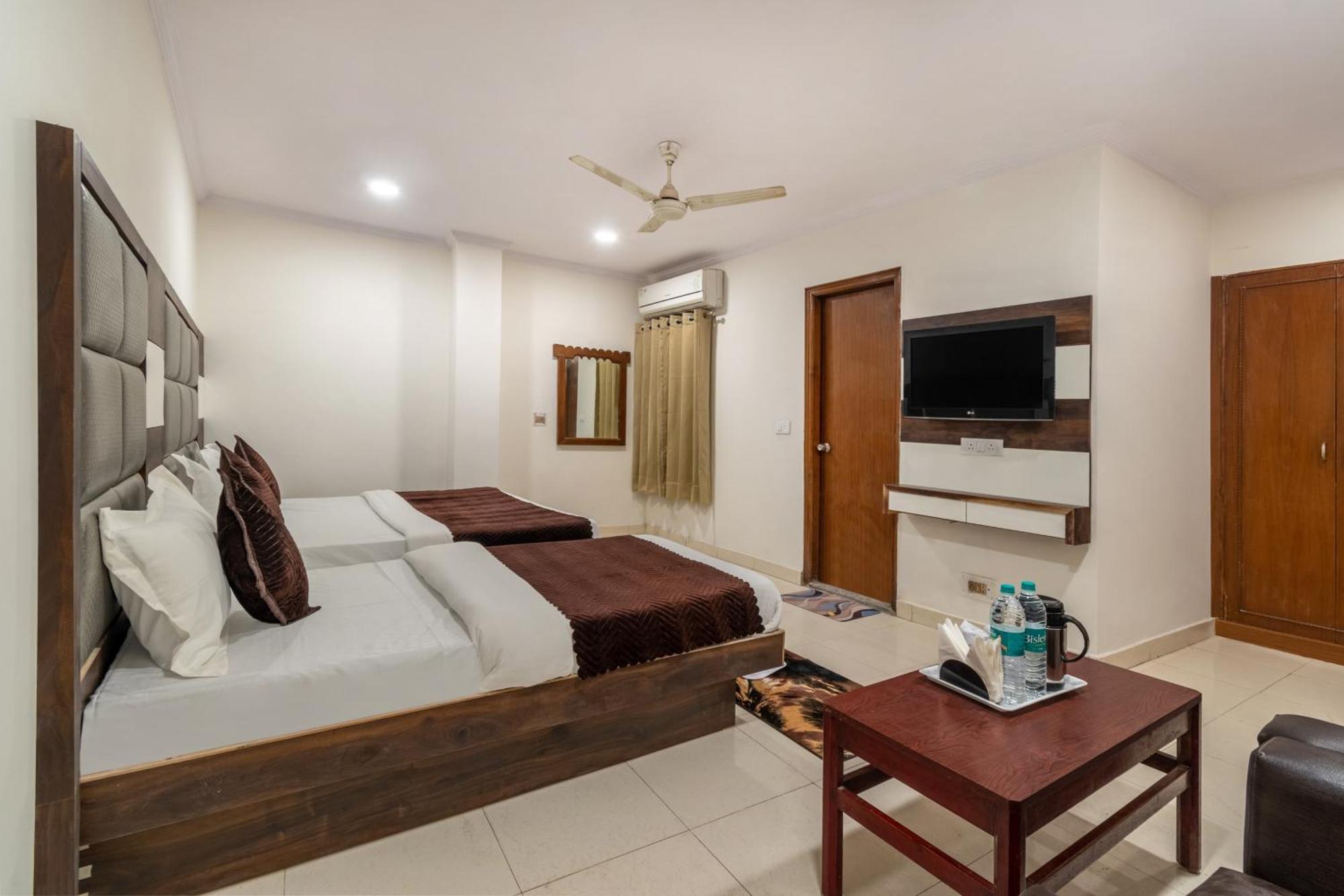 Hotel South Indian Delhi  Eksteriør billede