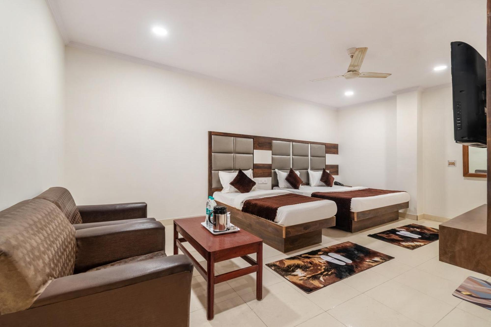Hotel South Indian Delhi  Eksteriør billede